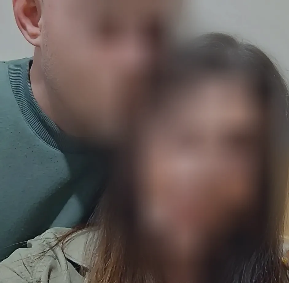 Agnes, 32