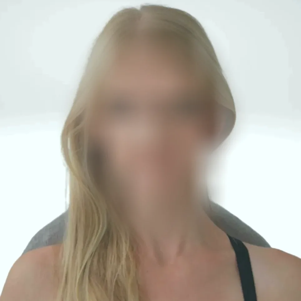 Elsa, 37