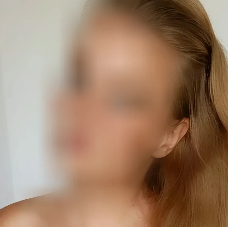 Frida, 28