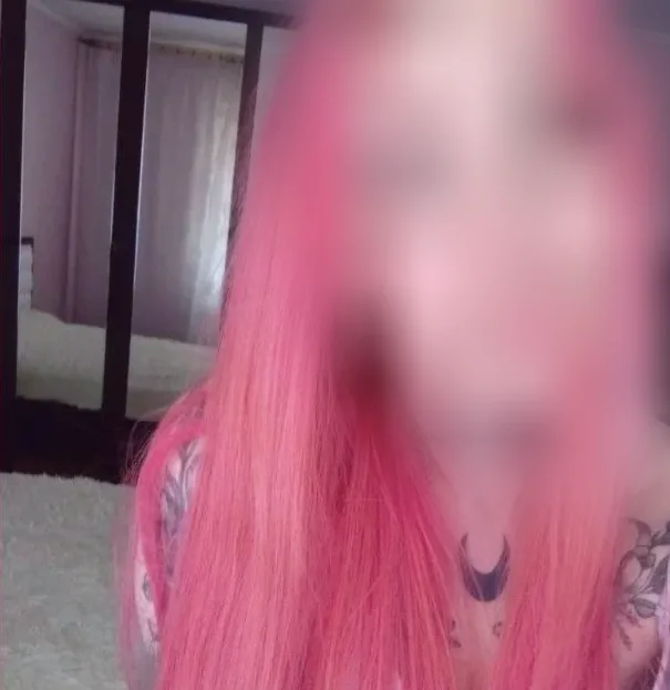 Jasmine, 37