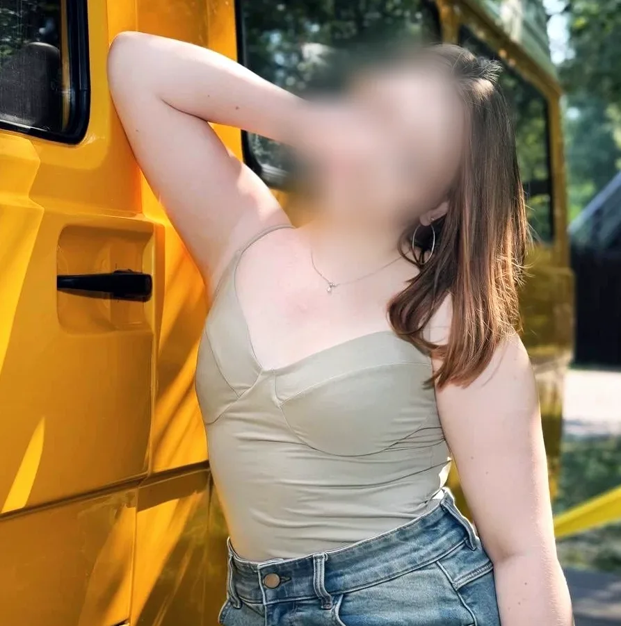 Linda, 19